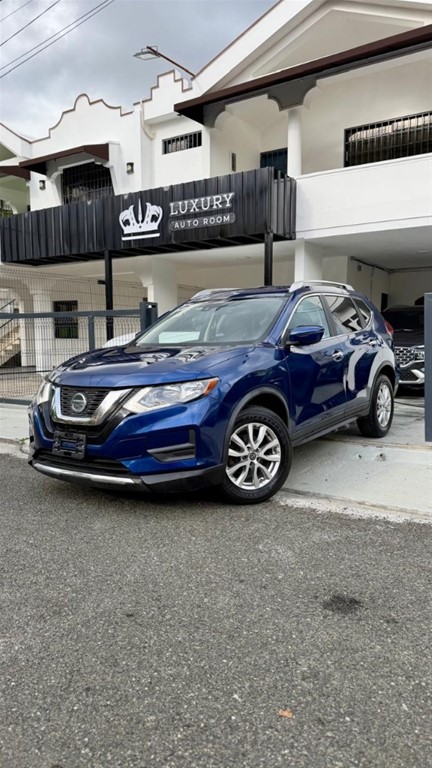 2020 Nissan Rogue SV — foto 12 / 12