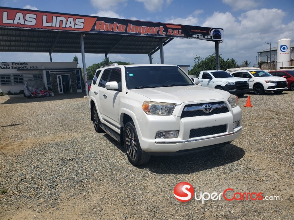 2013 Toyota 4 Runner SR5 — foto 11 / 12