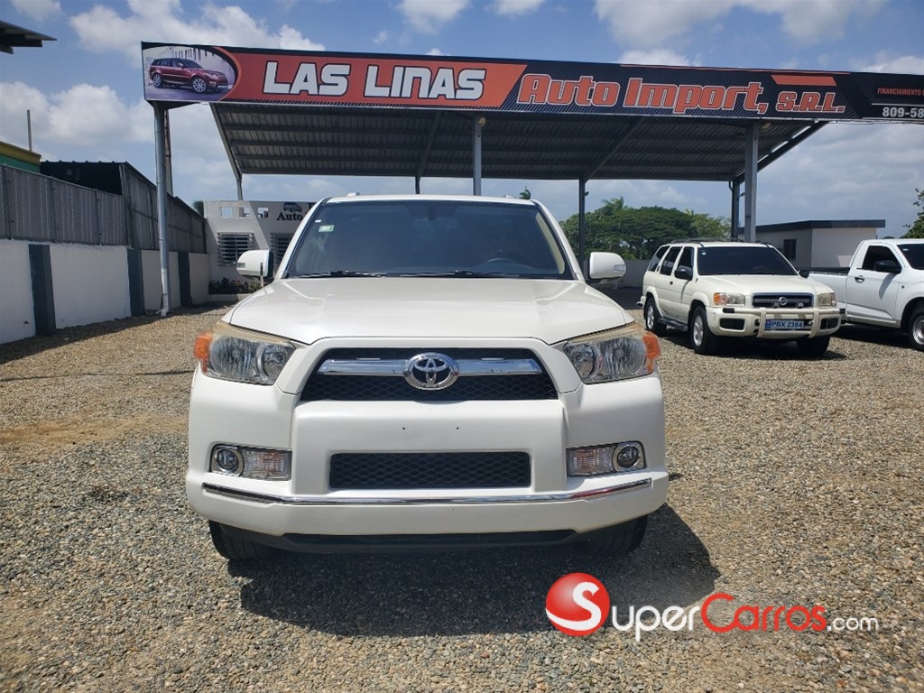 2013 Toyota 4 Runner SR5 — foto 12 / 12