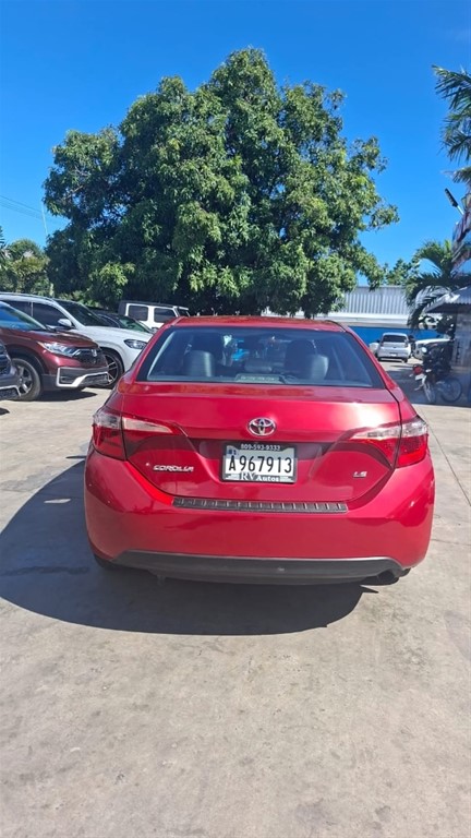 2017 Toyota Corolla LE — foto 7 / 9
