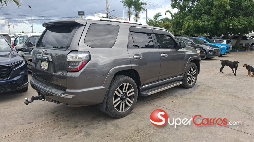 2015 Toyota 4 Runner SR5 Premium — foto 3 / 6