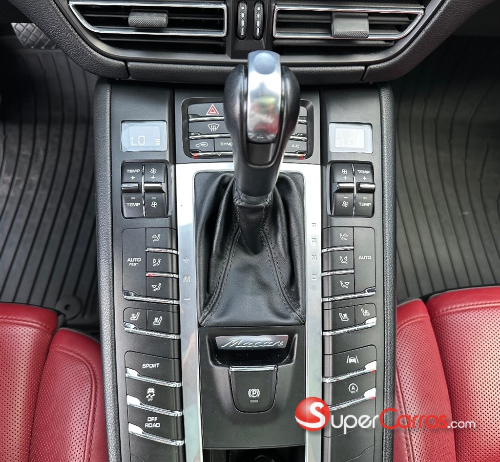 2019 Porsche Macan — foto 8 / 10