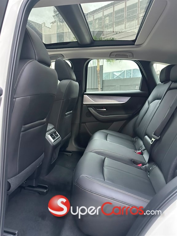 2027 Mazda CX-60 GT — foto 8 / 11