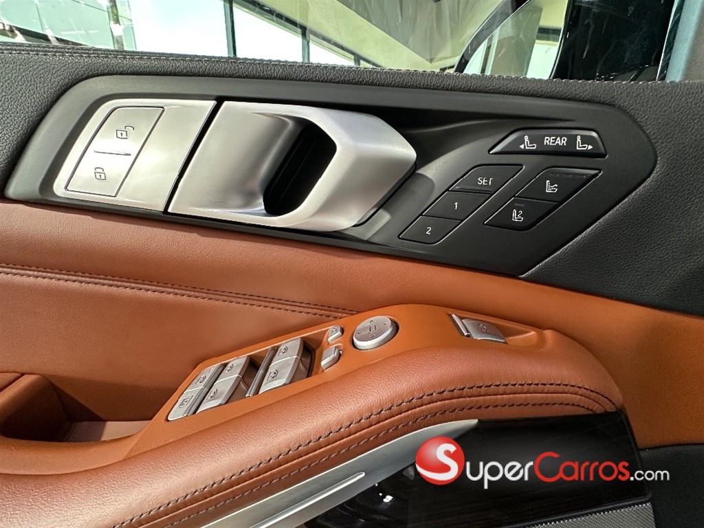 2019 BMW X 7 xDrive 40i Mpackage — foto 7 / 10