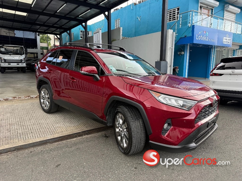 2020 Toyota RAV4 XLE Premium