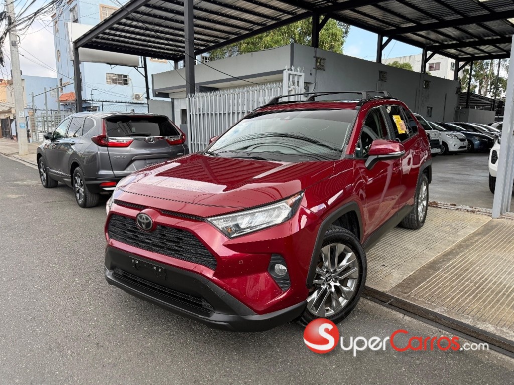 2020 Toyota RAV4 XLE Premium — foto 2 / 8