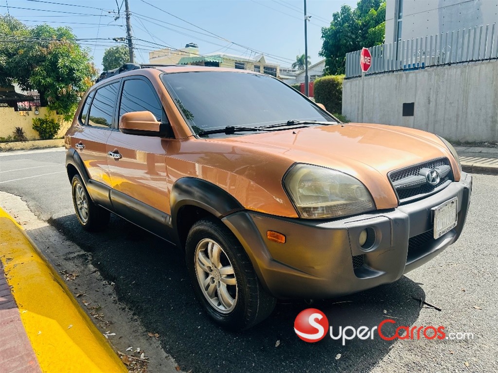 2007 Hyundai Tucson S — foto 2 / 12