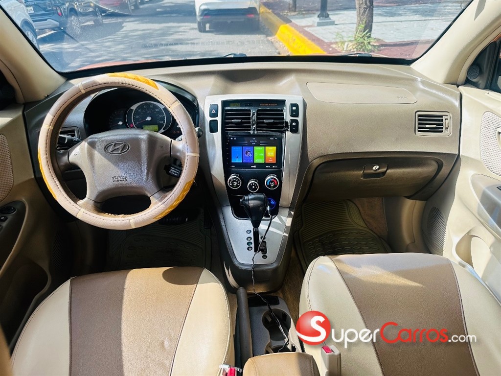 2007 Hyundai Tucson S — foto 8 / 12