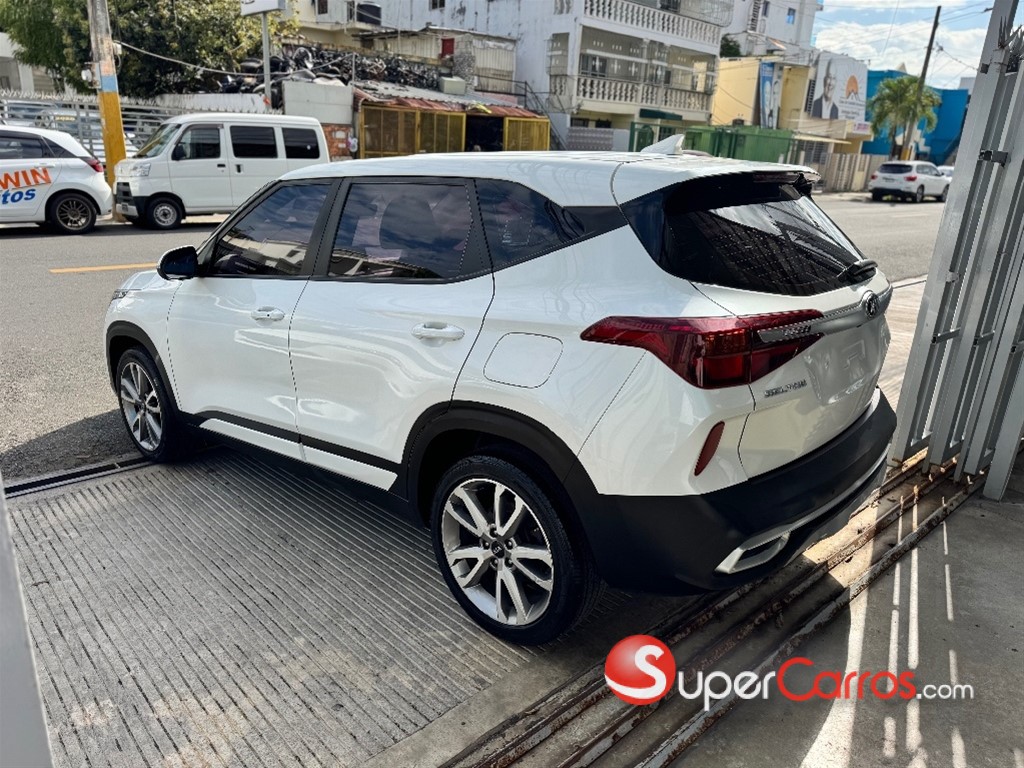 2021 Kia Seltos — foto 4 / 11