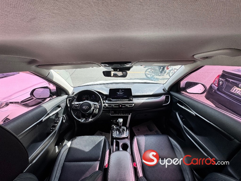 2021 Kia Seltos — foto 8 / 11