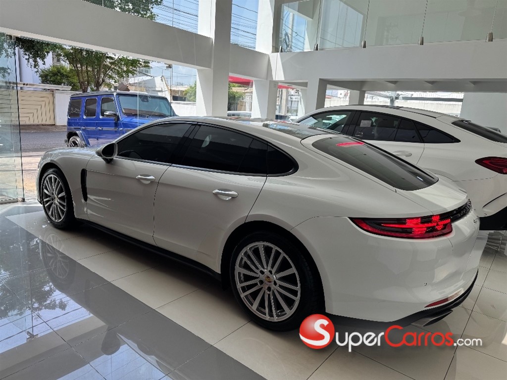 2018 Porsche Panamera — foto 4 / 12
