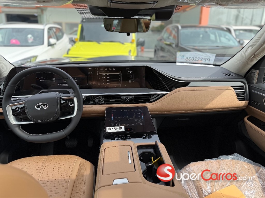 2027 Infiniti QX-80 — foto 10 / 11