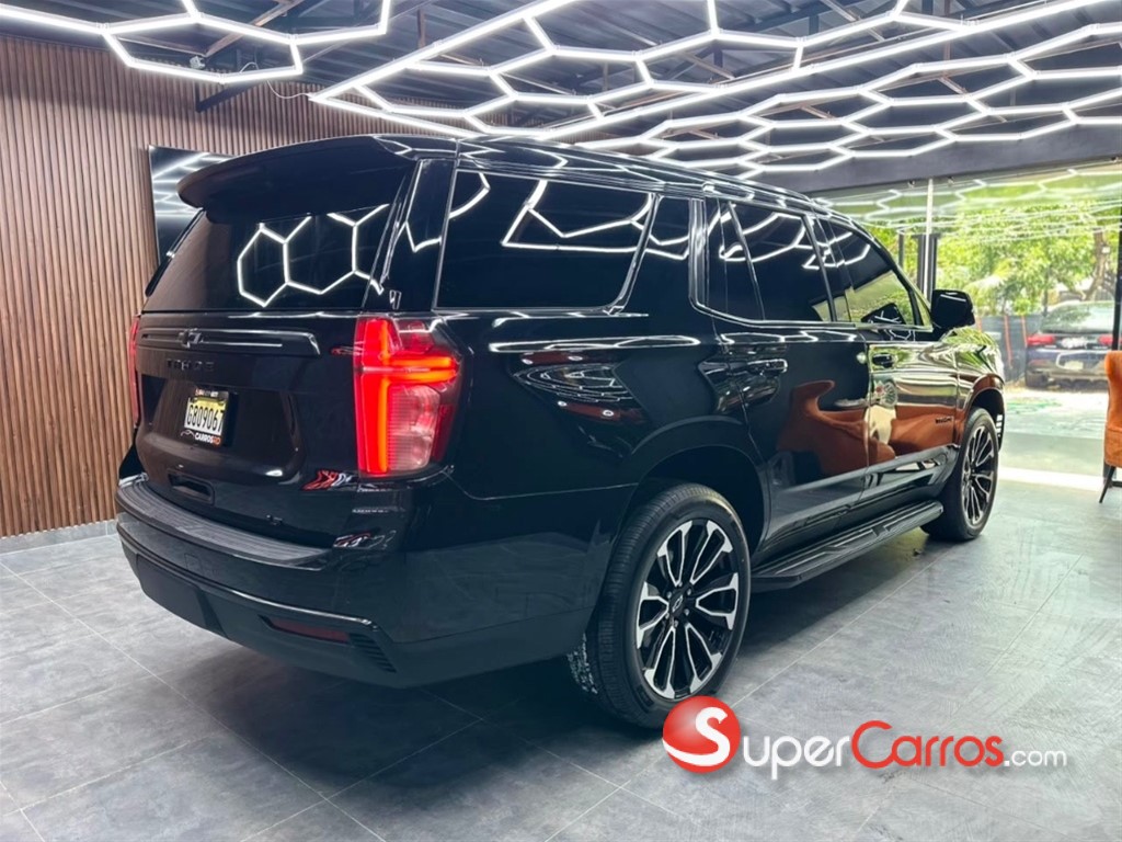 2022 Chevrolet Tahoe LT — foto 4 / 10