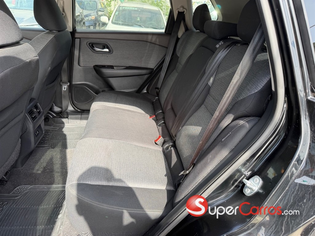 2021 Nissan Rogue — foto 3 / 10