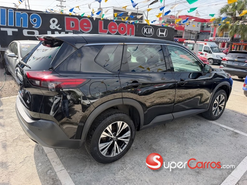 2021 Nissan Rogue — foto 9 / 10