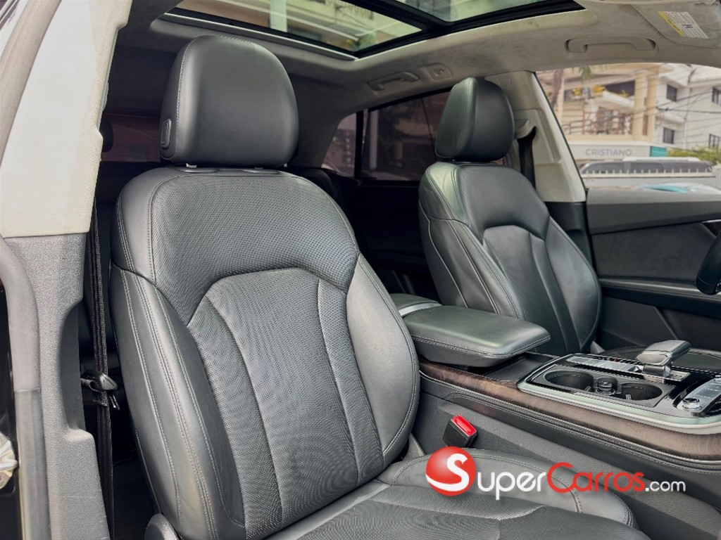 2020 Audi Q8 Luxury Package — foto 7 / 10