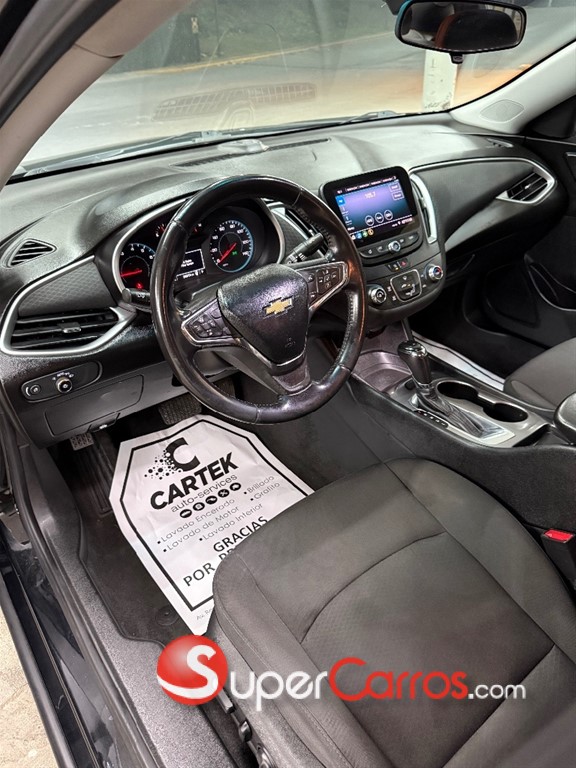 2020 Chevrolet Malibu LTZ — foto 2 / 12