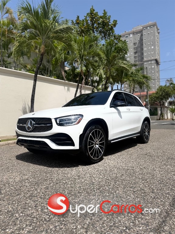 2021 Mercedes-Benz Clase GLC 300 AMG
