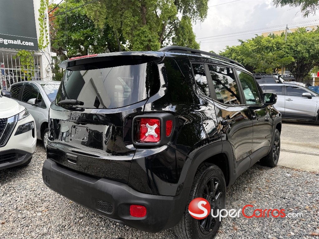 2020 Jeep Renegade Latitude — foto 6 / 11