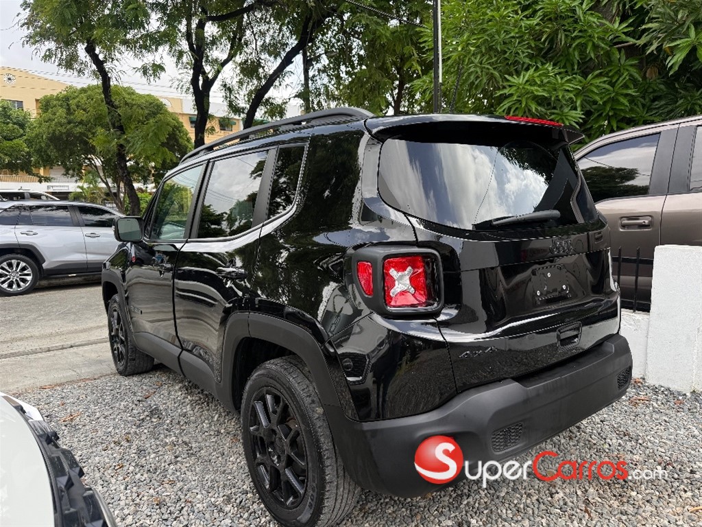 2020 Jeep Renegade Latitude — foto 11 / 11