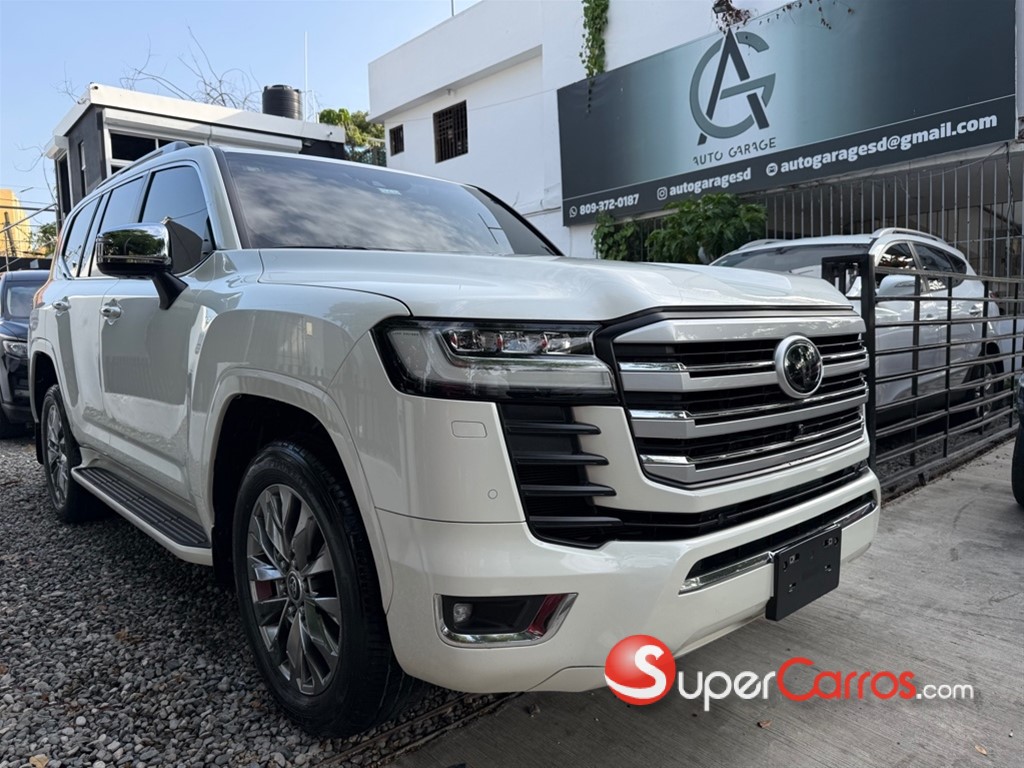 2023 Toyota Land Cruiser VXR