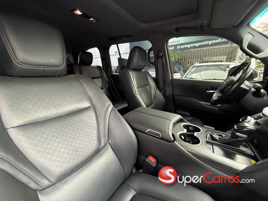2023 Toyota Land Cruiser VXR — foto 6 / 11