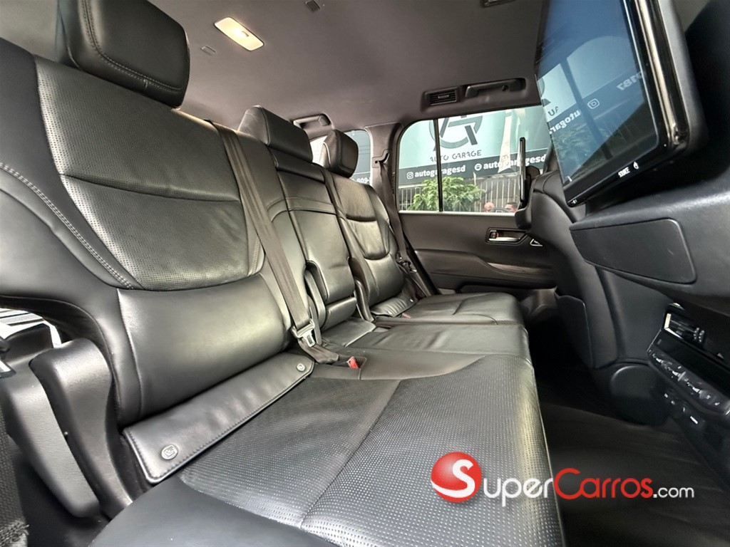 2023 Toyota Land Cruiser VXR — foto 7 / 11