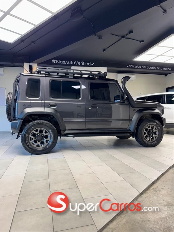 2024 Suzuki Jimny GLX — foto 2 / 11