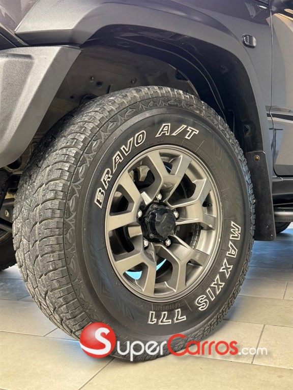 2024 Suzuki Jimny GLX — foto 8 / 11