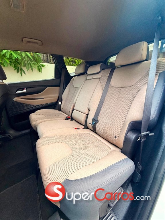 2020 Hyundai Santa Fe SEL — foto 9 / 12