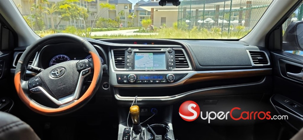 2018 Toyota Highlander Limited — foto 8 / 8