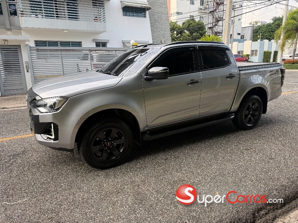 2025 Isuzu DMAX LSE — foto 2 / 10