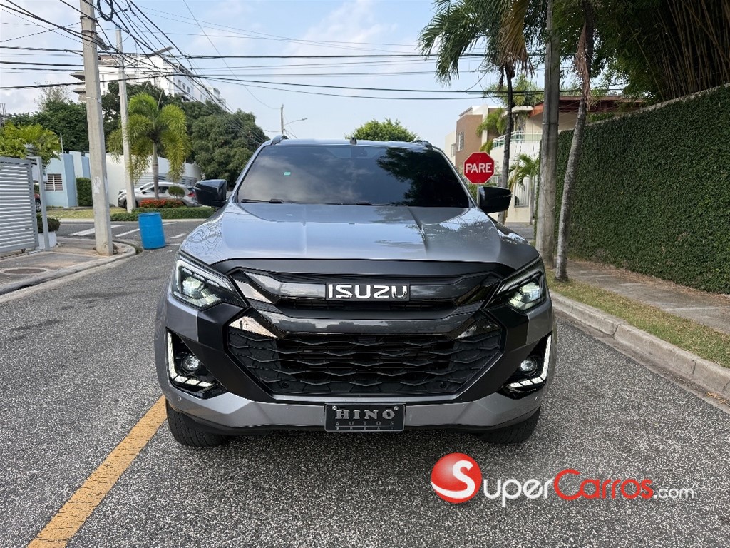 2025 Isuzu DMAX LSE — foto 3 / 10