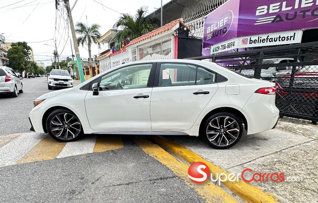 2021 Toyota Corolla SE — foto 10 / 11