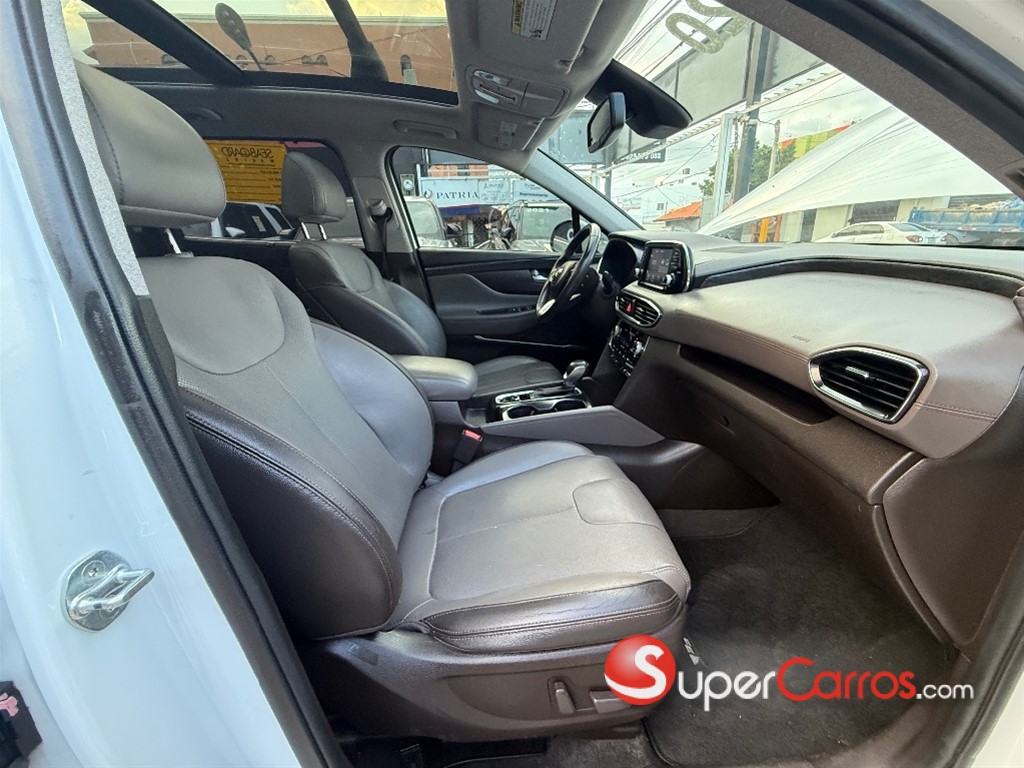 2020 Hyundai Santa Fe Limited — foto 10 / 12
