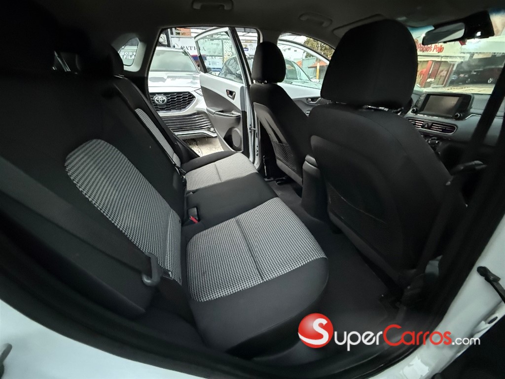 2020 Hyundai KONA — foto 12 / 12