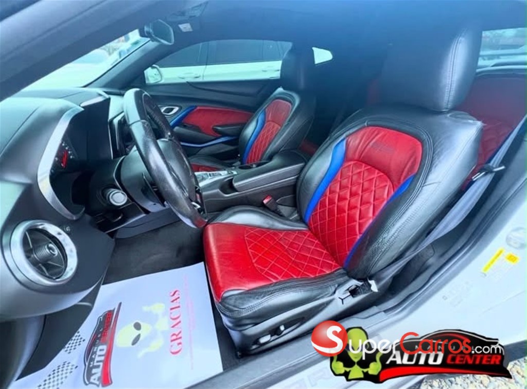 2016 Chevrolet Camaro SS — foto 9 / 12