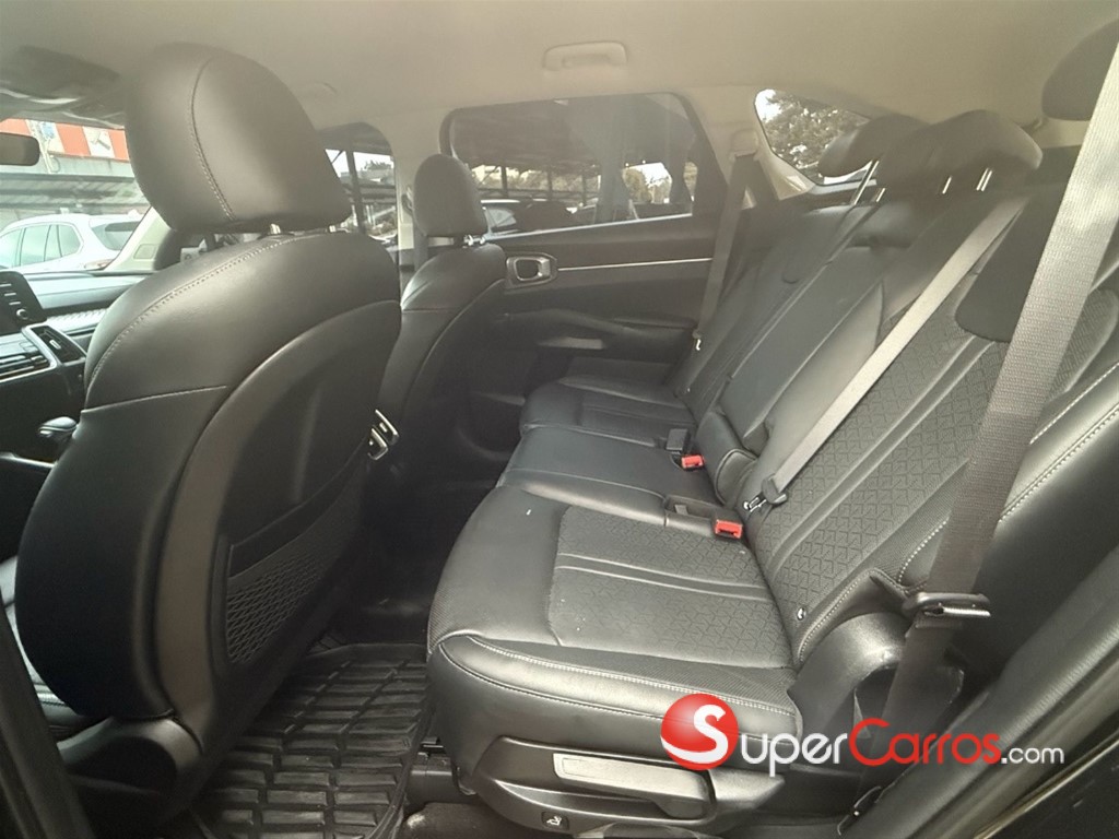 2023 Kia Sportage Luxury — foto 3 / 6