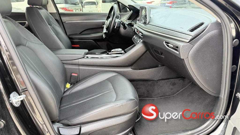 2021 Hyundai Sonata DN8 — foto 8 / 12