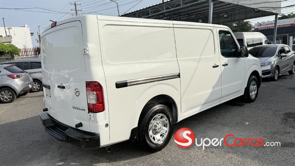 2020 Nissan NV 2500 — foto 11 / 12