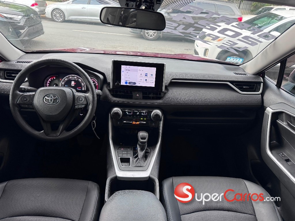 2024 Toyota RAV4 LE PLUS — foto 9 / 11