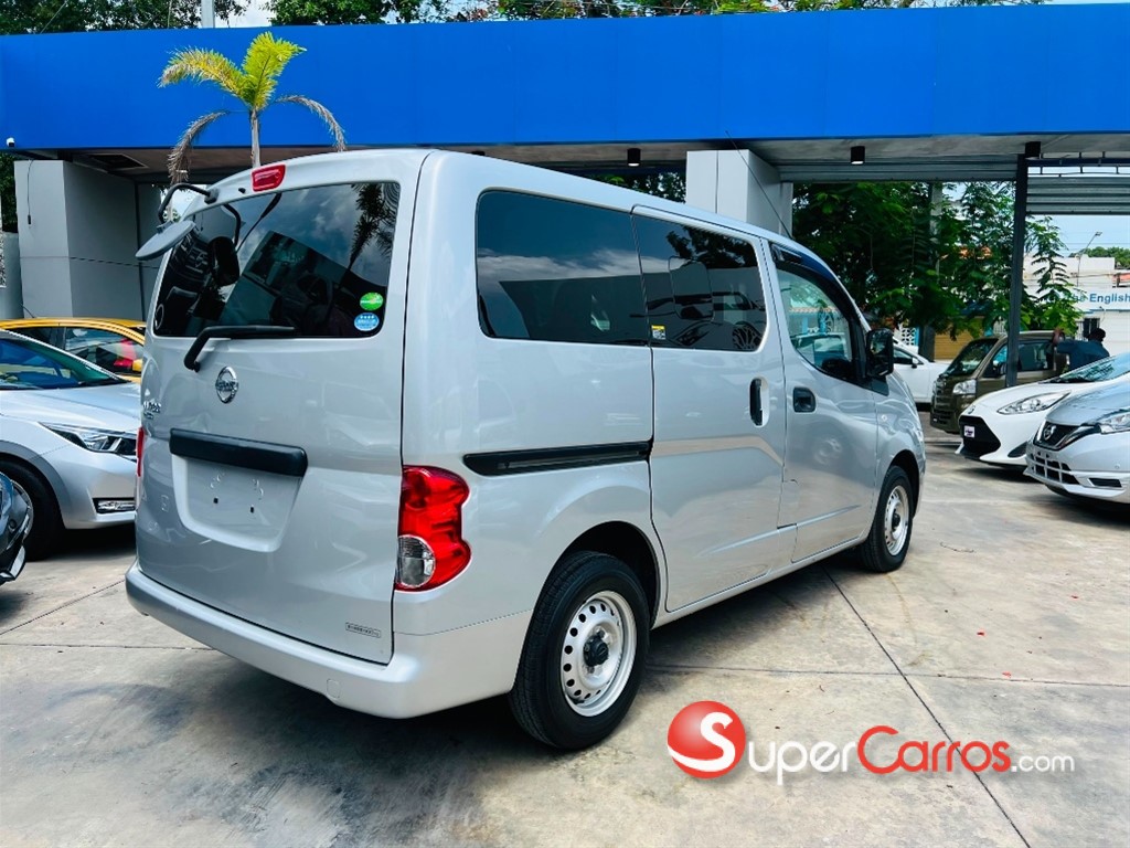 2021 Nissan NV 200 — foto 4 / 9
