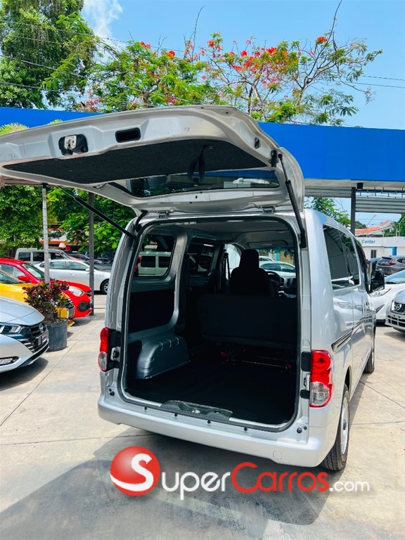 2021 Nissan NV 200 — foto 6 / 9