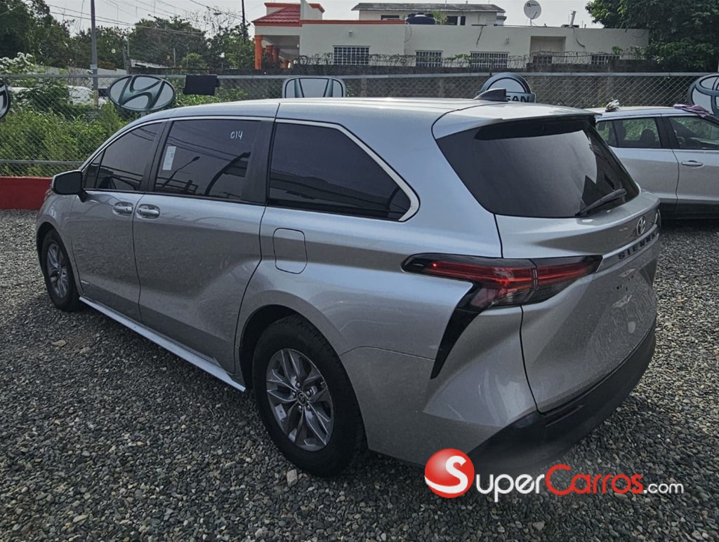 2021 Toyota Sienna — foto 8 / 12