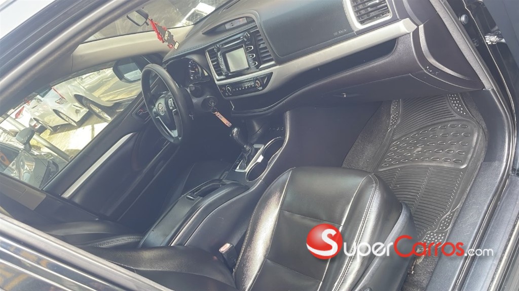 2014 Toyota Highlander — foto 7 / 12