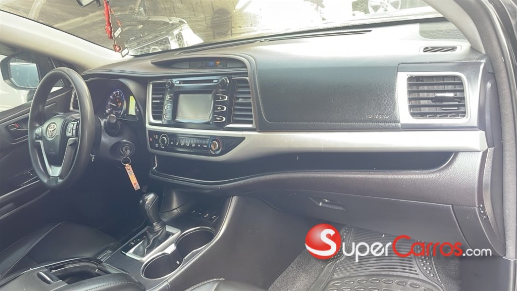 2014 Toyota Highlander — foto 11 / 12