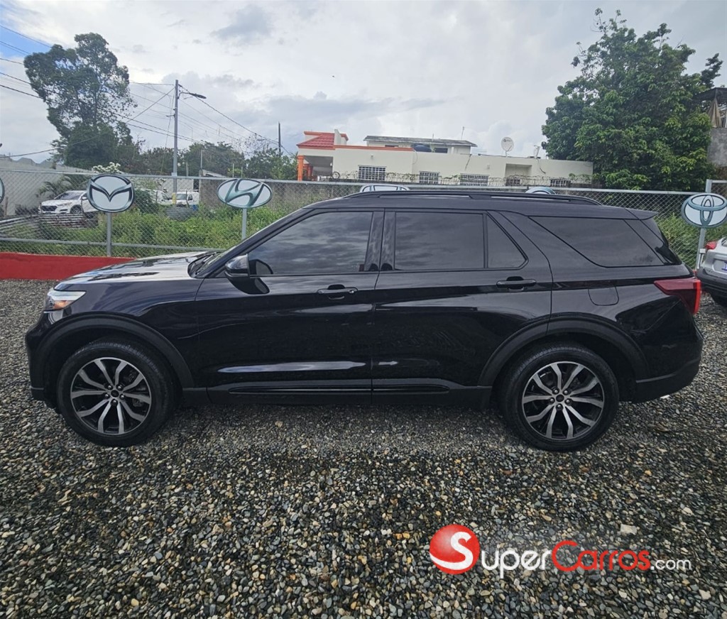 2020 Ford Explorer ST — foto 6 / 12