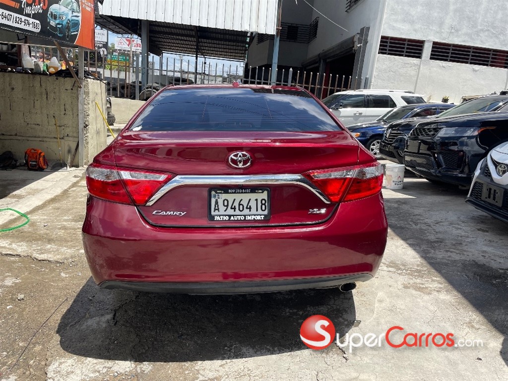 2016 Toyota Camry — foto 4 / 9