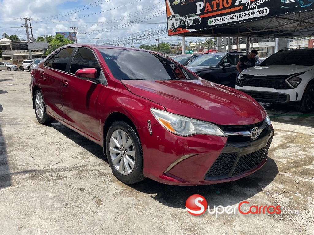 2016 Toyota Camry — foto 5 / 9