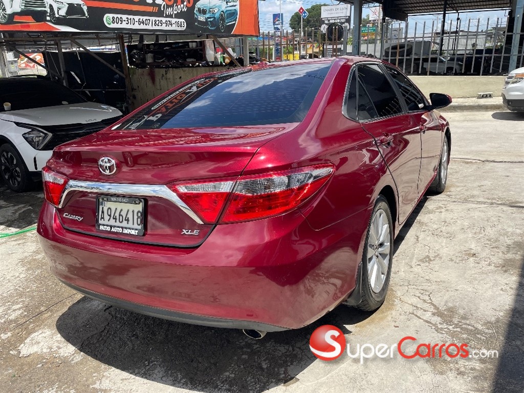 2016 Toyota Camry — foto 6 / 9